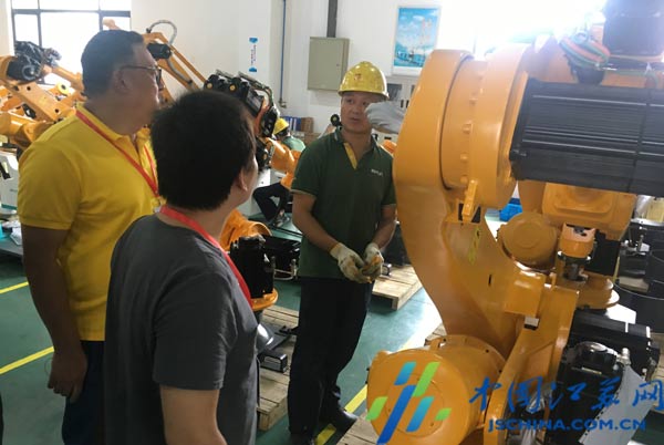 砥礪奮進的五年 走進南京埃斯頓工廠，看自主研發技術如何鍛造智能機器人